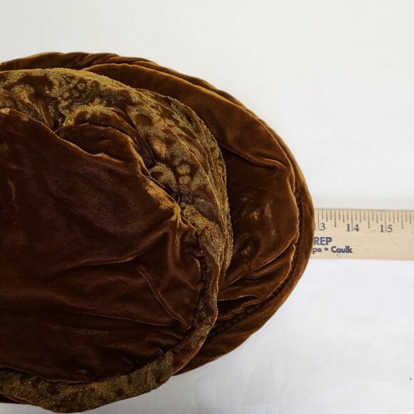 PLAZA SUITE Cloche Bucket Hat Women's Tan Velvet Velour Bow Lined Retro Classic - Picture 13 of 15